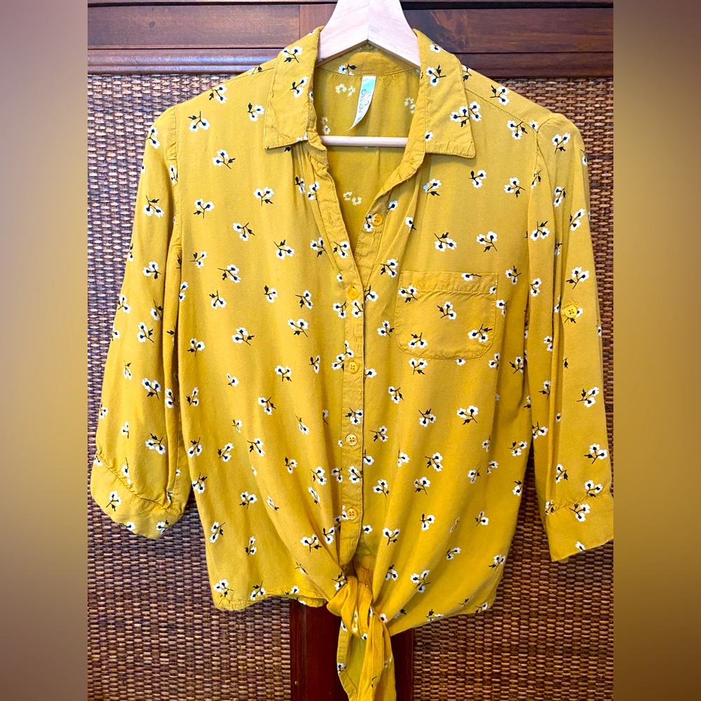 Short sleeve shirt